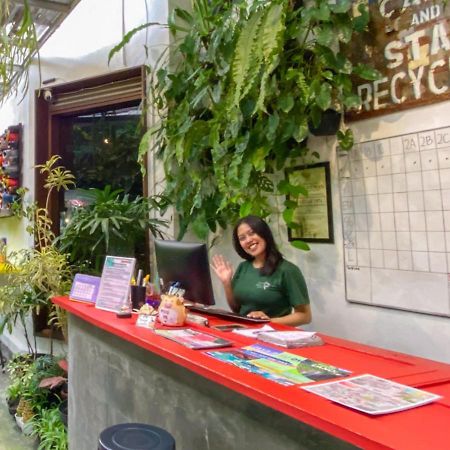 Snooze Malang Hostel Buitenkant foto