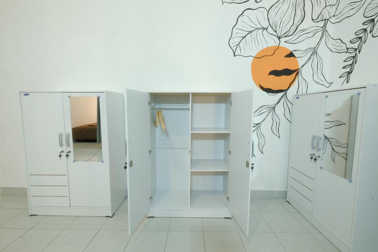 Snooze Malang Hostel Buitenkant foto