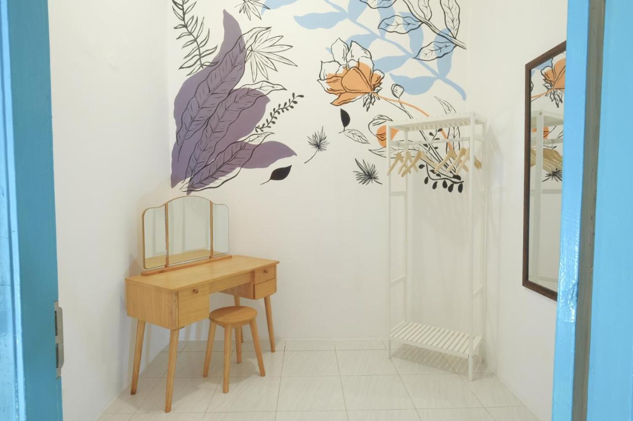 Snooze Malang Hostel Buitenkant foto