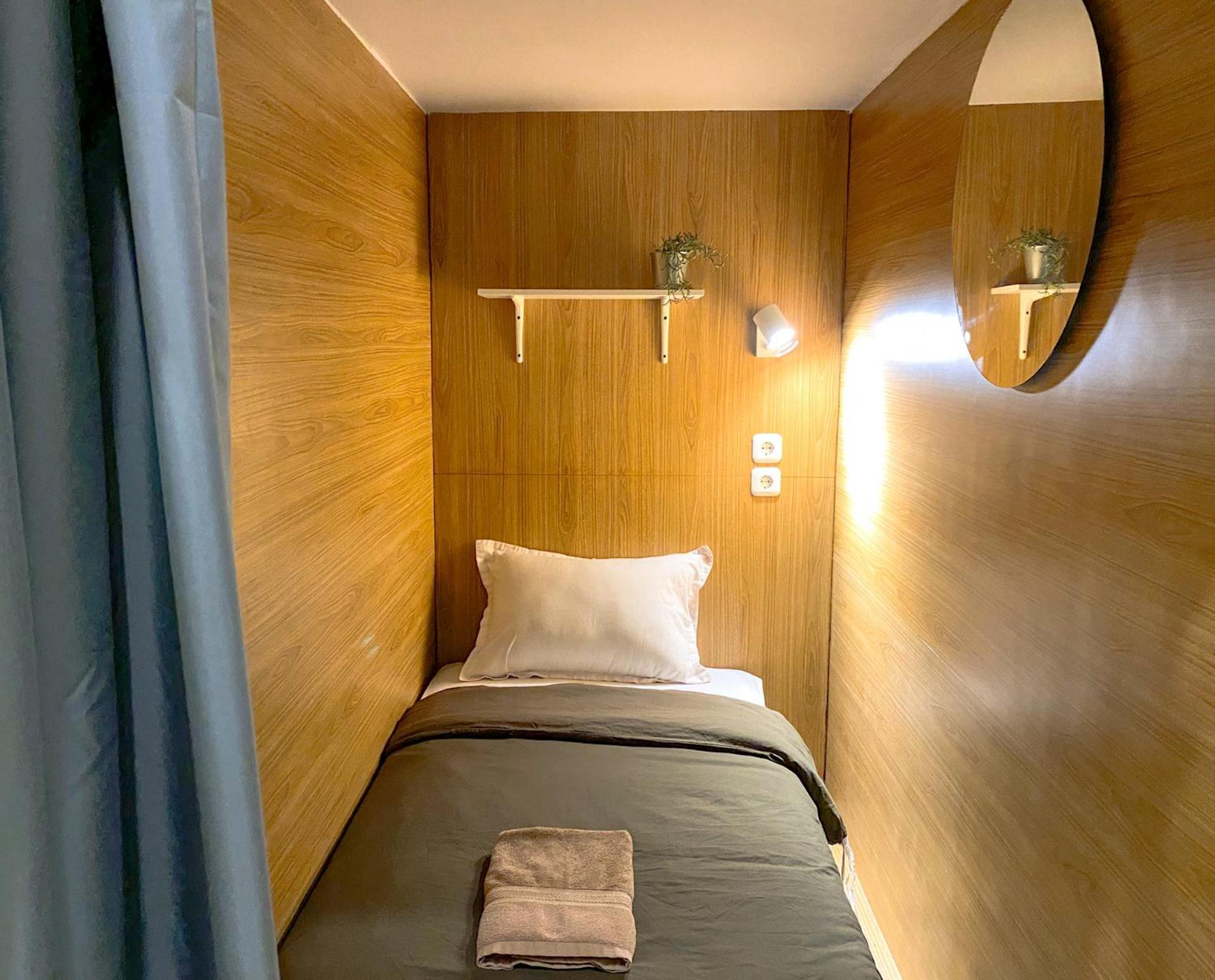 Snooze Malang Hostel Buitenkant foto