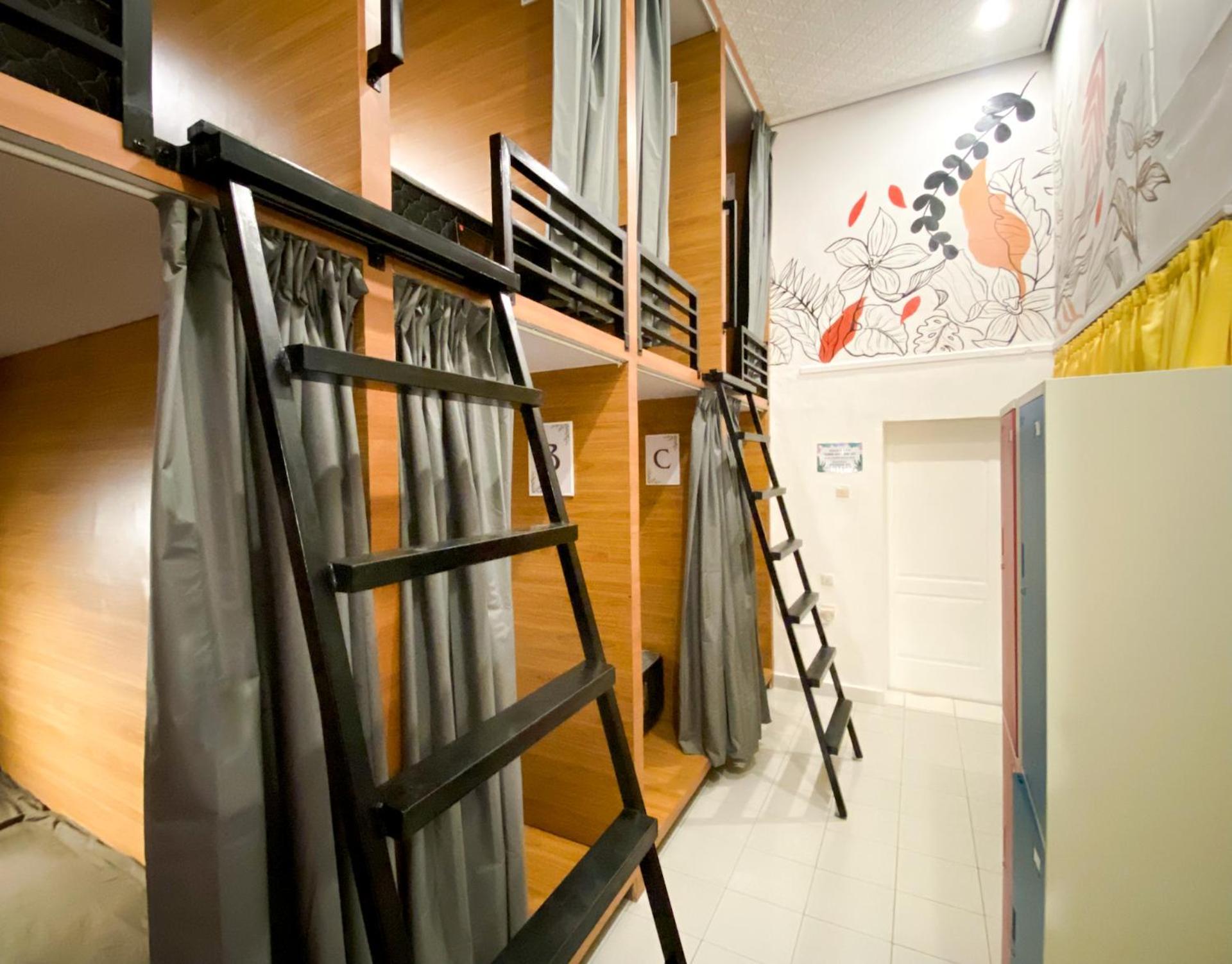 Snooze Malang Hostel Buitenkant foto